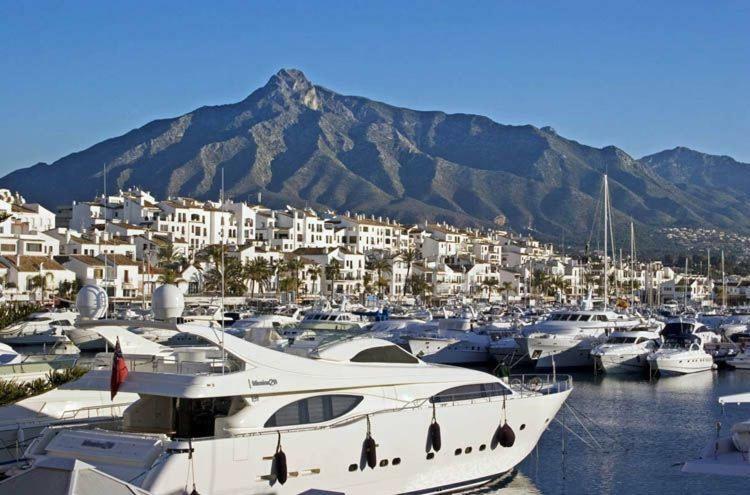 Jardines Del Puerto Daire Marbella Dış mekan fotoğraf