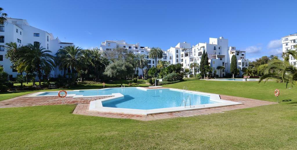 Jardines Del Puerto Daire Marbella Dış mekan fotoğraf